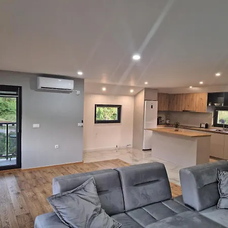 Appartement Hara, Luxury Lakeside With Exquisite View