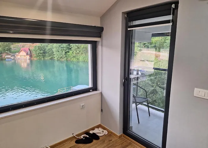 Hara, Luxury Lakeside With Exquisite View Appartement *