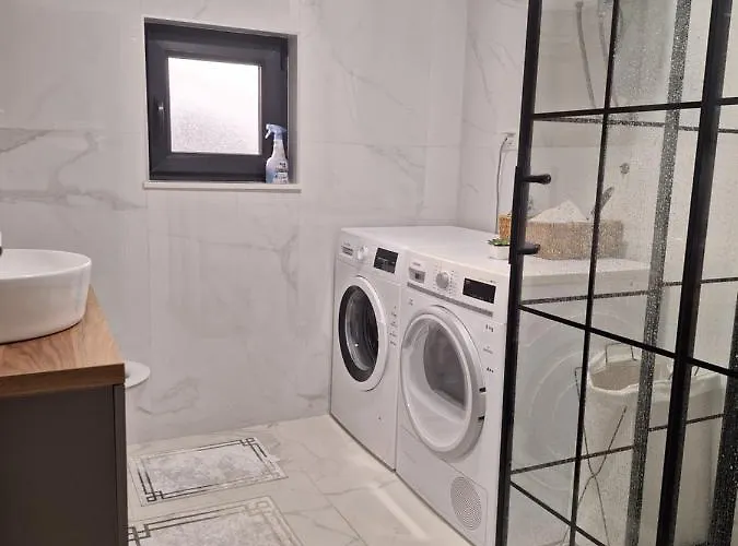 Hara, Luxury Lakeside With Exquisite View Appartement